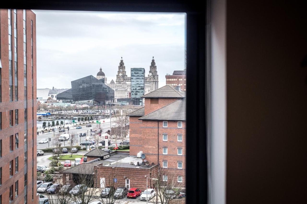 Host Apartments - Contemporary 3 Bed Apt With Balcony - Perfect For Long Stays Liverpool Buitenkant foto